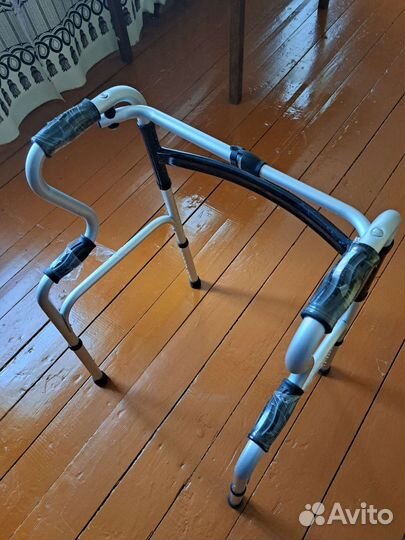 Ходунки для взрослых шагающие