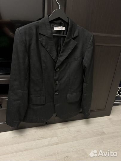 Пиджак на мальчика 158, черный в полосочку