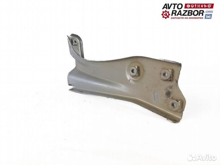 Кронштейн крепления крыла Skoda Octavia (A7) 2013