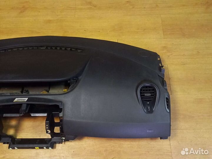 Торпедо на renault scenic2