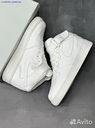 Nike Air Force 1 с мехом белые