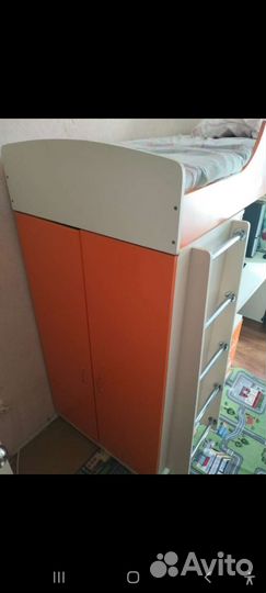 Двухъярусная кровать со шкафом и столом