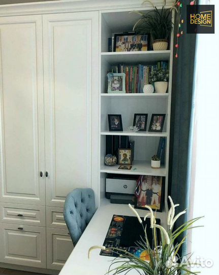 Рабочая зона у окна от производителя