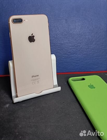iPhone 8 Plus, 64 ГБ