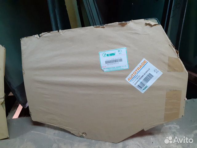 Стекло заднее левое на Audi A3 8P (2003-2013 г.в.)