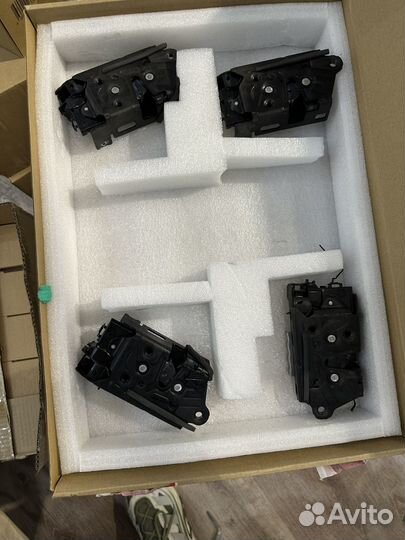 Замок двери tiguan 2021