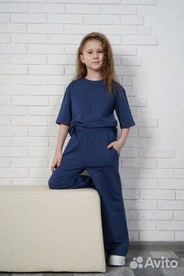 Костюм (футболка + брюки палаццо), новый