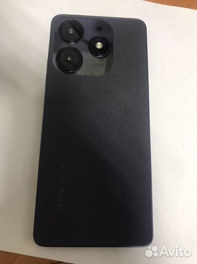 Телефон techno spark 10 pro