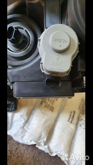 Фара jeer grand Cherokee wk2 правая