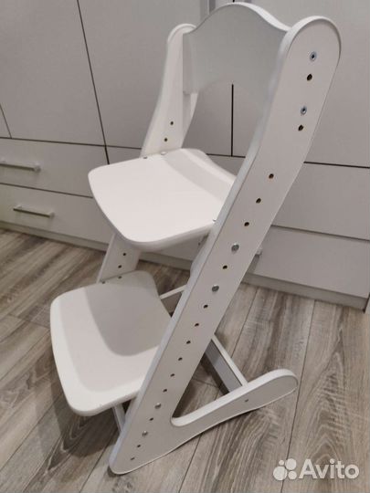 Детский растущий стул