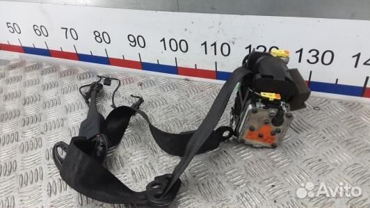 Ремень безопасности с пиропатроном сиденья передне