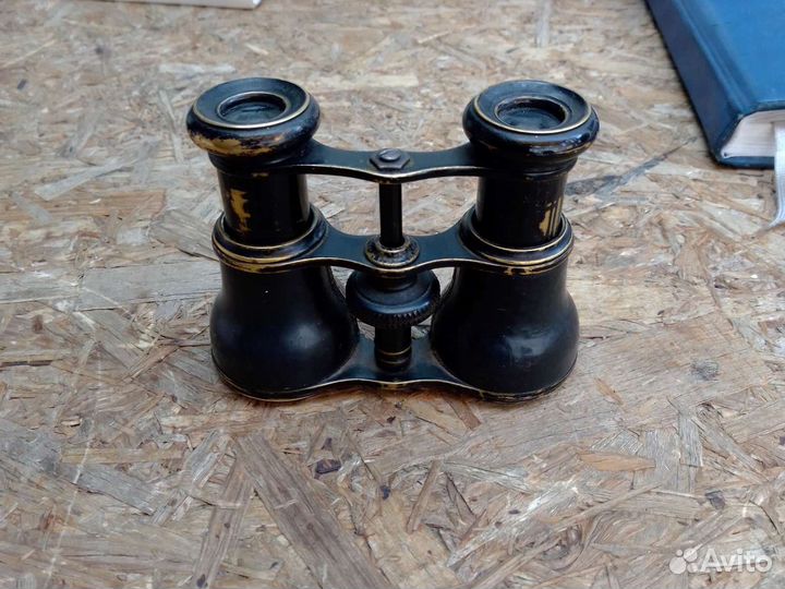 Старинный латунный бинокль