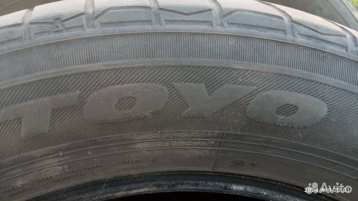 Toyo Tranpath MPZ 215/60 R17 96H