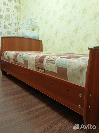 Спальный гарнитур бу