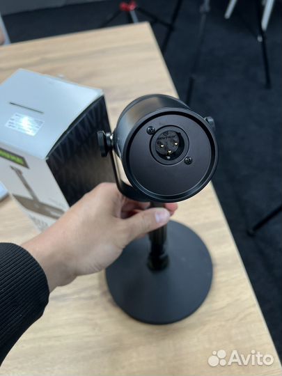 Shure mv7x новые