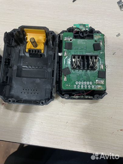 Корпуса аккумуляторов Deko 21в