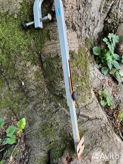 Струбцина для датчика эхолота