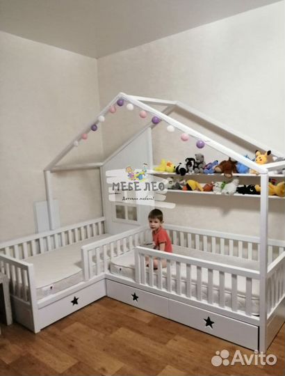 Кровать домик