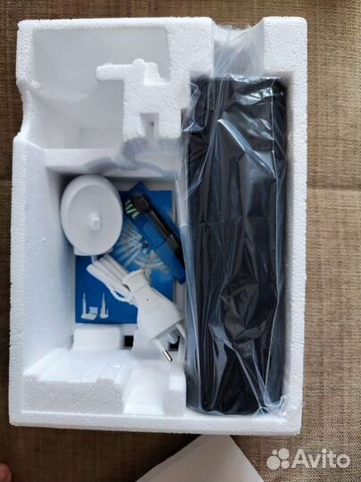 Зубная щетка oral b 2500+ футляр Новая