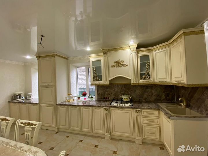 Кухонные гарнитуры новые готовые