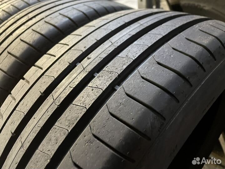 Pirelli P Zero PZ4 225/45 R19 96Y