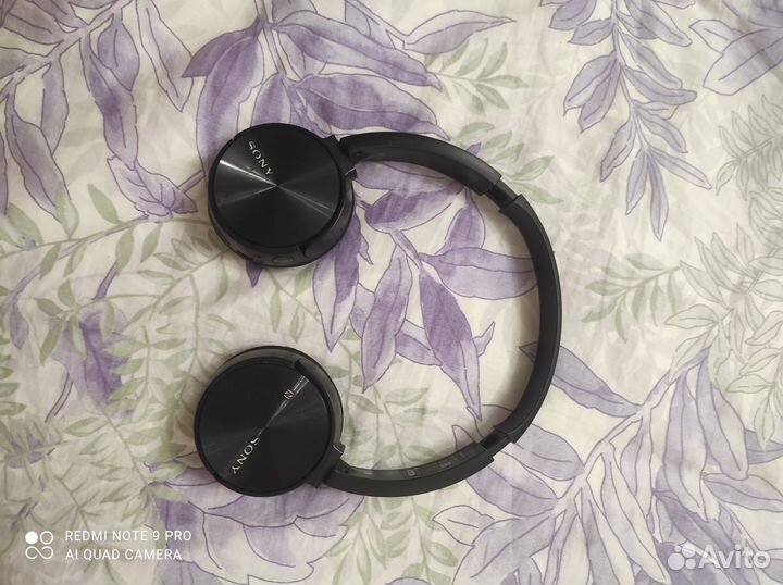 Беспроводные наушники Sony