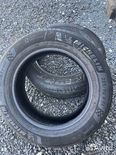 Michelin Pilot Sport 4 SUV 235/60 R18 W