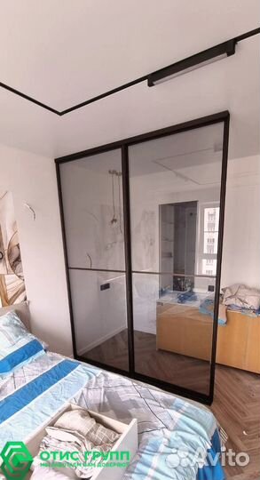 Стационарная стеклянная перегородка