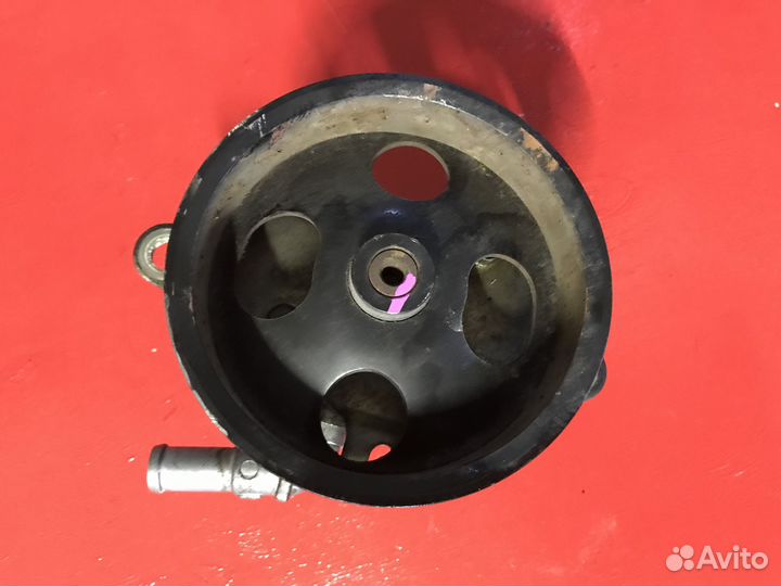 Насос гура Nissan Teana J31 qr25de 2.5