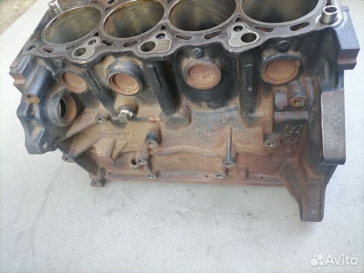 Блок цилиндров 4G92 Mitsubishi Carisma DA 1.6 рест