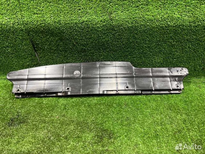 Дефлектор радиатора Kia Rio седан 1.4 2014