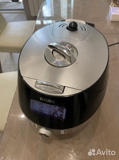 Мультиварка bork u803