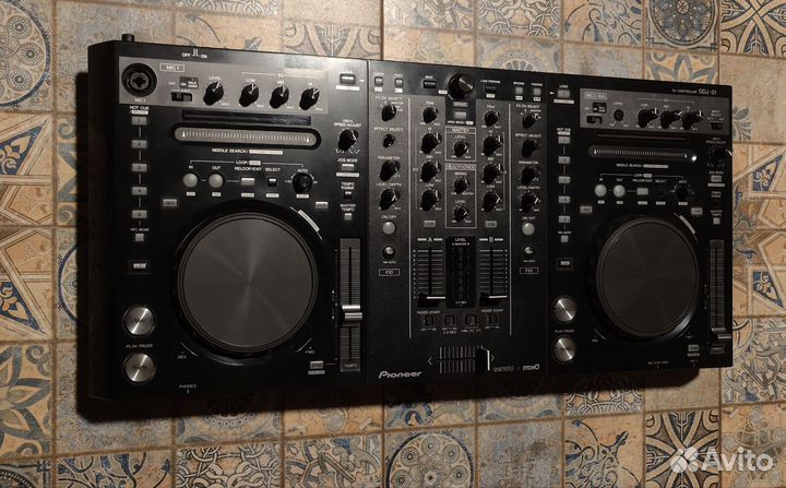 Dj контролер Pioneer ddj S1
