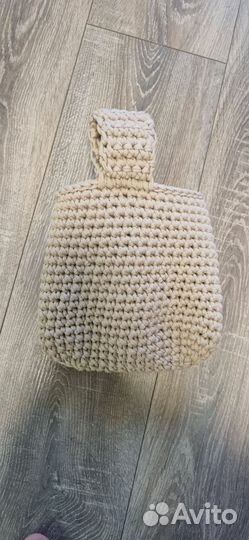 Набор вязанных корзинок на детскую кроватку
