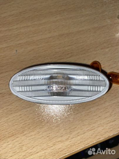 Повторитель поворота nissan