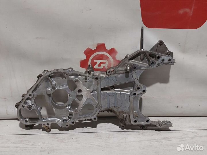 Toyota Rav4 XA50 Крышка двигателя 2.5 A25A-FKS