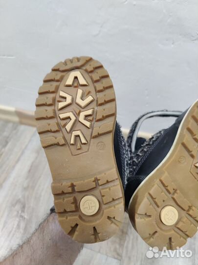 Ботинки зимние для девочки 27