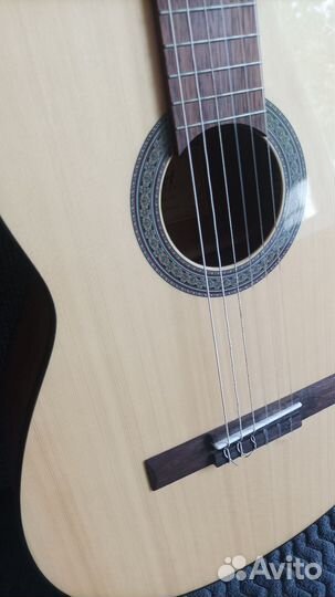 Классическая гитара Cort ac100