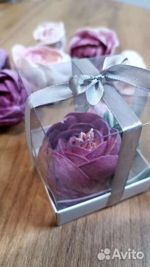 Букет цветов из зефира в красивой коробке