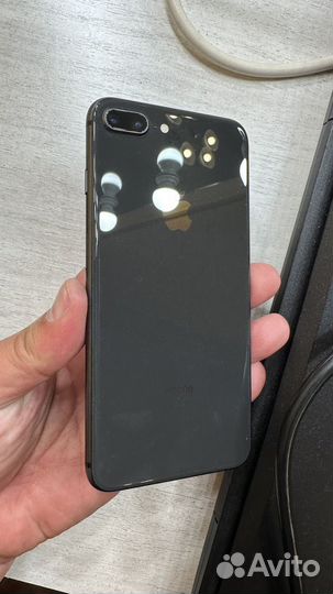 iPhone 8 Plus, 64 ГБ