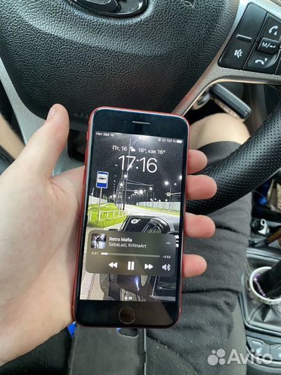 iPhone 8, 64 ГБ