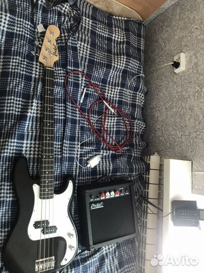 Басс гитара 4 струны