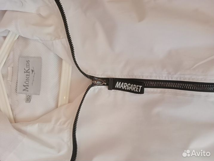 Ветровка для девочки