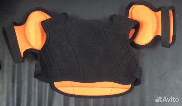 Нагрудник Easton Magnum EQ размер Yth L