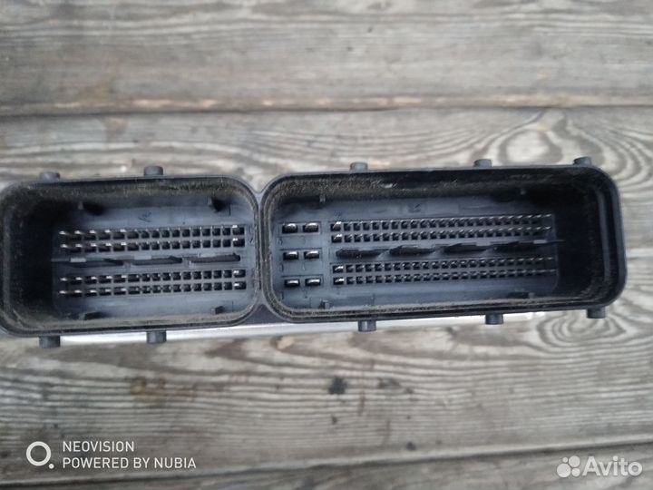 Блок управления двигателем Фольксваген Т5 2.5 BNZ