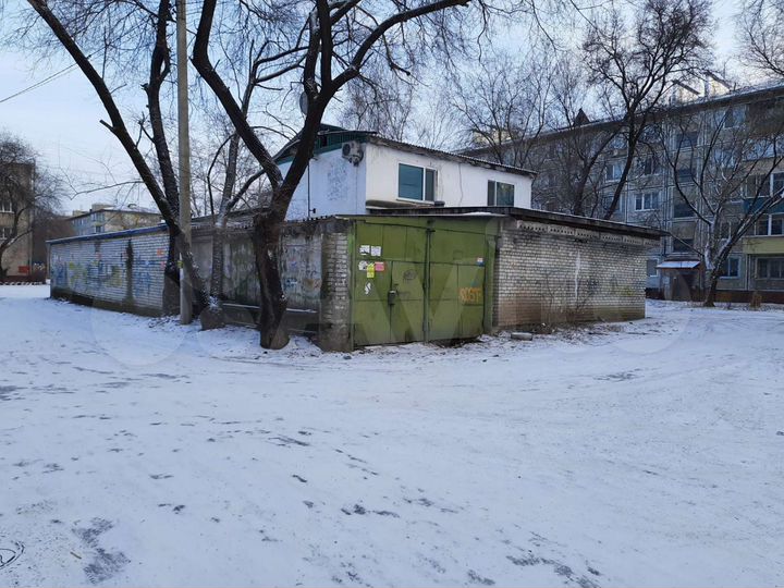 Гараж, > 30 м²