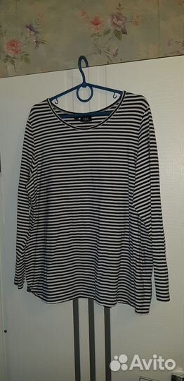 Одежда женская свитшот и свитер 60размер