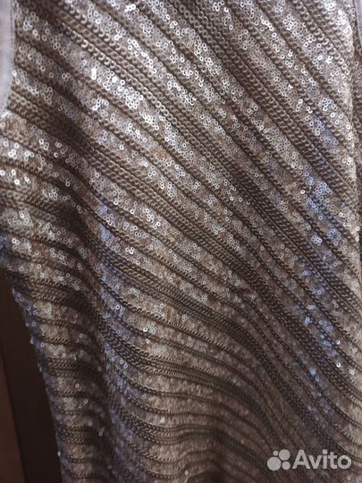 Платье для девочки р-р 140