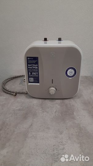 Водонагреватель Electrolux EWH 15 Q-bic U (новый)
