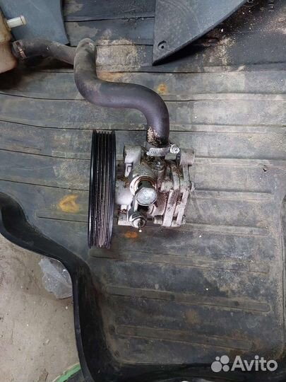 Насос гур lancer 9